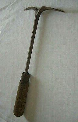 ancien outil a main pour le jardin