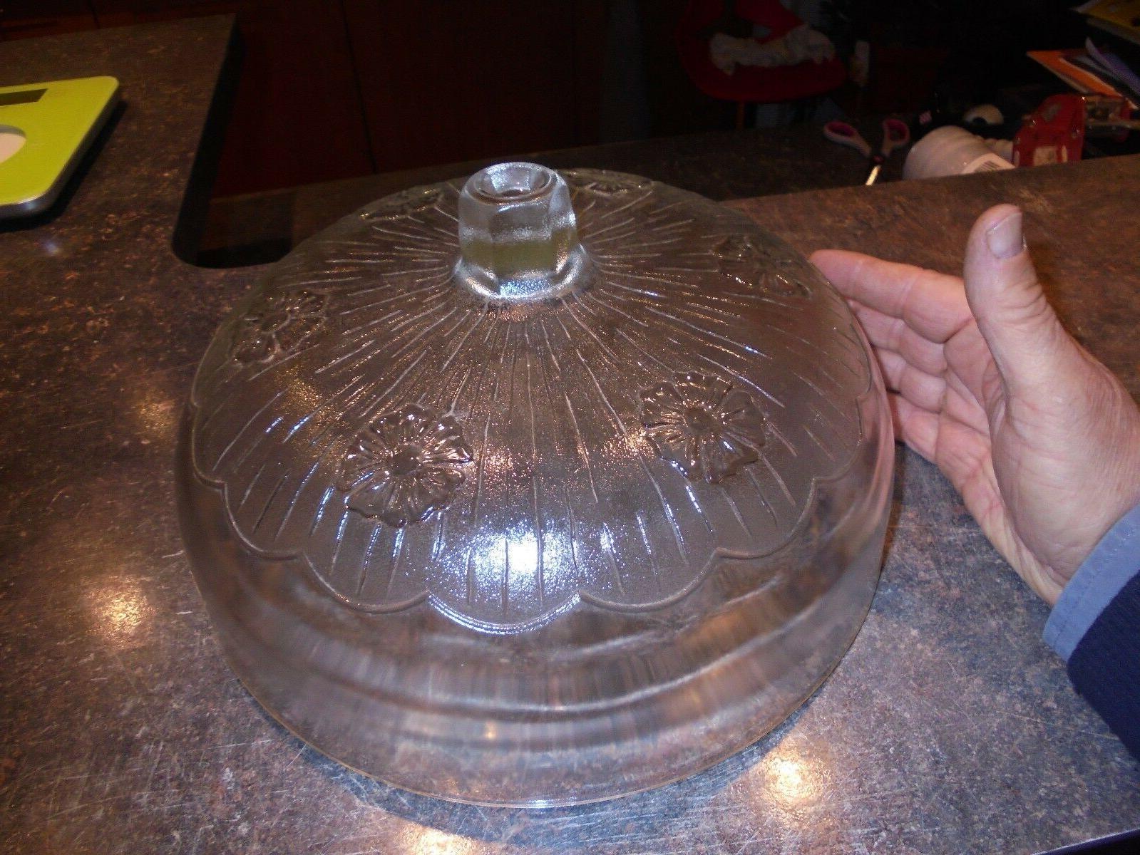 grosse cloche fleurie plateau de fromages dessert