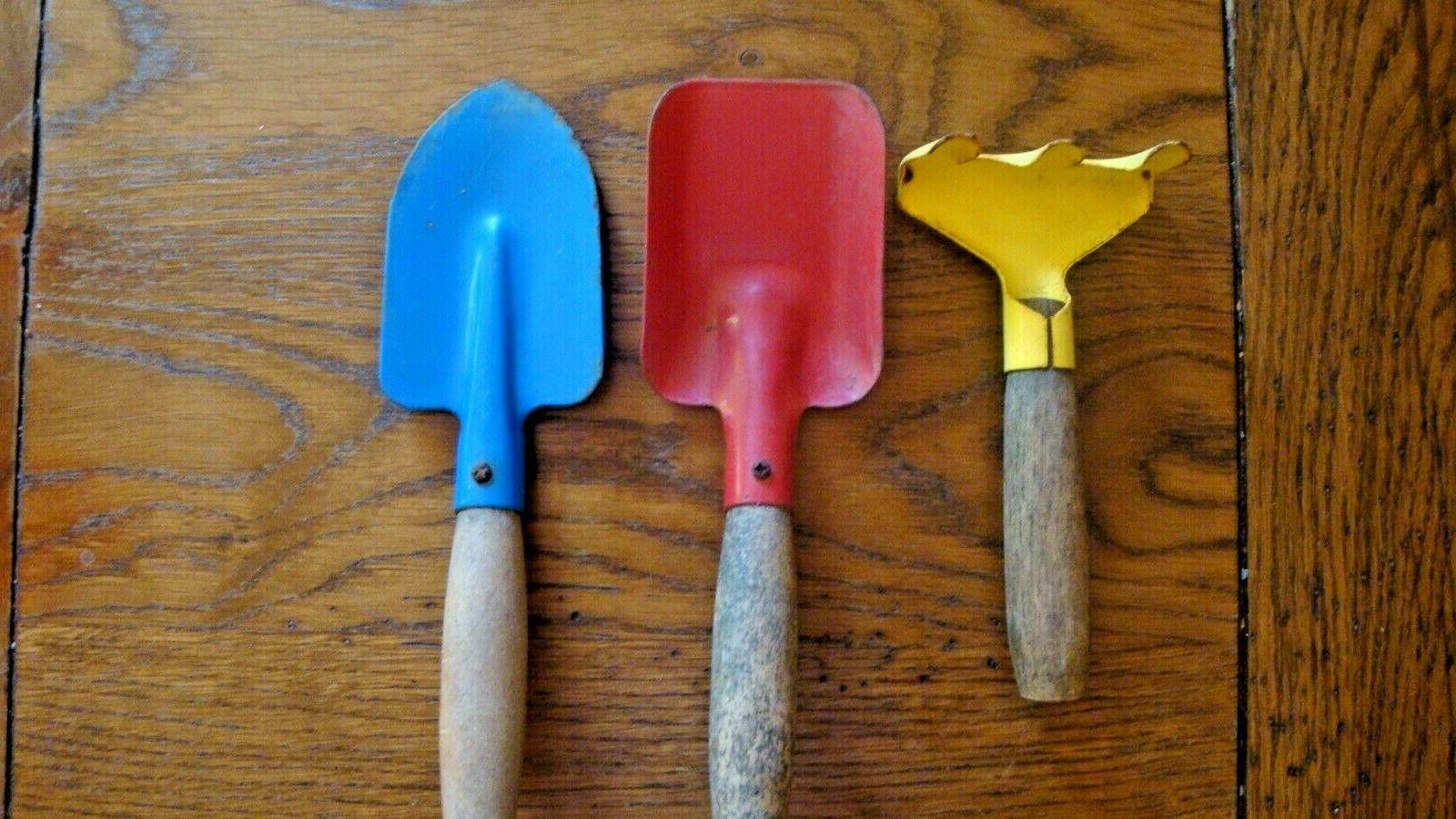outils anciens metal jardinage pour enfant rateau